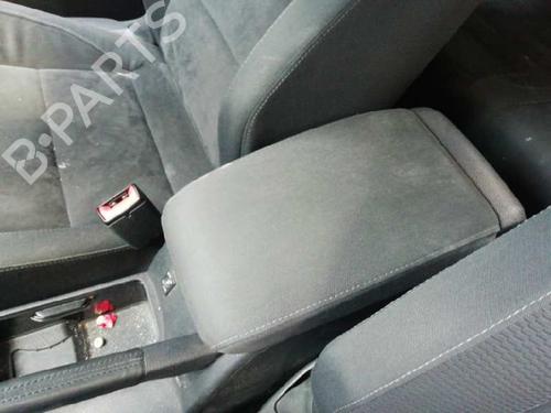 Armrest / Center console VW GOLF VI (5K1) 1.6 TDI | BP15204189I20 