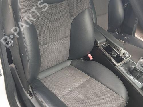 Used Right front seat MERCEDES-BENZ C-CLASS (W204) C 220 CDI (204.002) (170 hp) 20292221
