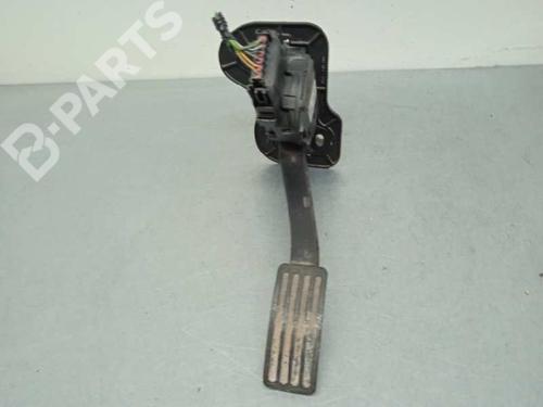 Used Pedal Pedal FORD TRANSIT Bus (FD_ _, FB_ _, FS_ _, FZ_ _, FC_ _) 2.4 TDCi (100 hp) 8370343 8370343