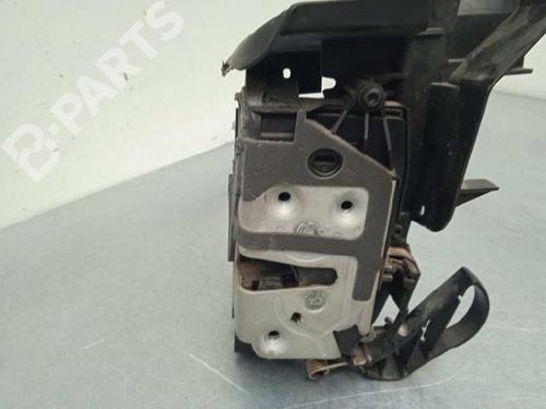 Serrure avant droite FORD FOCUS III [2010-2020]  8885059