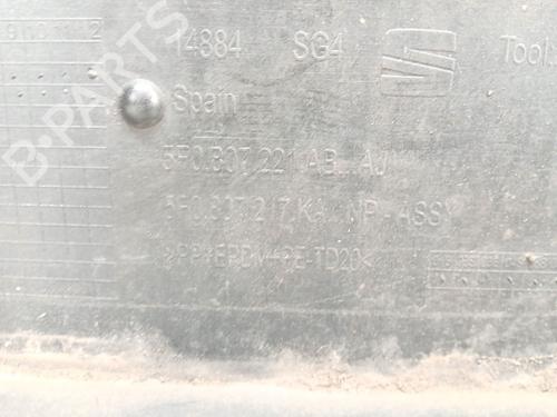 Front bumper SEAT LEON (5F1) 1.4 TGI | BP30150846C7