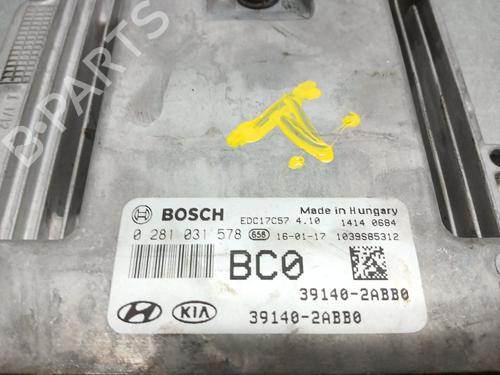 Engine control unit (ECU) HYUNDAI i30 (GD) 1.6 CRDi | BP39802463M57 - Image 3