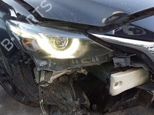 Used Right headlight Right headlight MAZDA 6 Estate (GJ, GL) 2.2 D (150 hp) 39802587 39802587