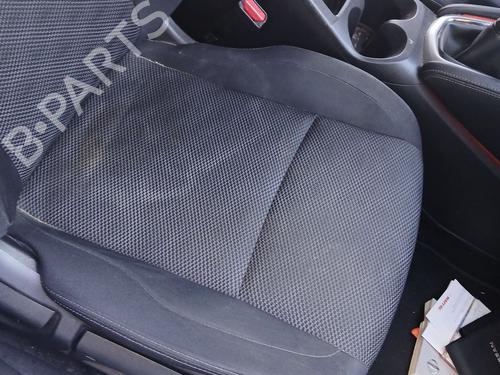 Right front seat NISSAN QASHQAI II (J11, J11_) 1.2 DIG-T | BP29886362C16