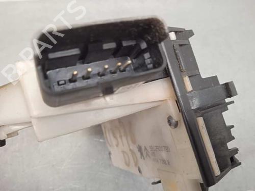 Front right lock PEUGEOT 208 I (CA_, CC_) 1.6 BlueHDi 100 | BP8637024C97 