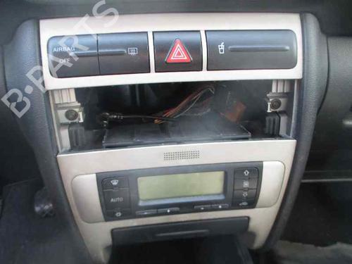 Left front window motor SEAT LEON (1M1) 1.6 16 V | BP2369289E21 