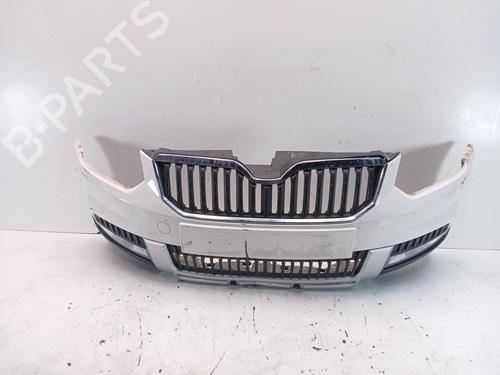 Used Front bumper Front bumper SKODA YETI (5L) 2.0 TDI (110 hp) 33465549 33465549