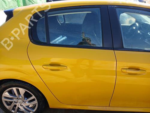 Portier rechts achter PEUGEOT 208 II (UB_, UP_, UW_, UJ_) 1.2 PureTech 75 (75 hp) 24668533