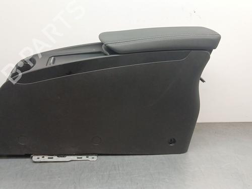 Used Armrest / Center console Armrest / Center console RENAULT SCÉNIC IV (J9_) 1.2 TCe 130 (130 hp) 36362714 36362714