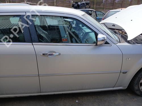 Used Right front door CHRYSLER 300C (LX, LE) 3.0 CRD (218 hp) 25722603