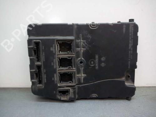 Used Fuse box RENAULT MEGANE II Saloon (LM0/1_) 1.6 16V (LM1R, LM0C) (112 hp) 18320064