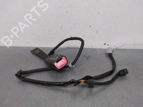 Used Seat buckle TOYOTA COROLLA Verso (ZER_, ZZE12_, R1_) 2.0 D-4D (CUR10_, CUR10R) (116 hp) 14250795