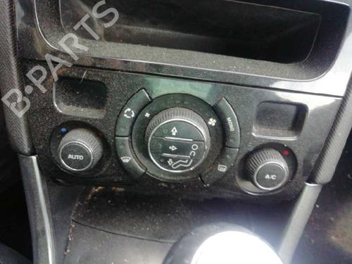 Used Climate control PEUGEOT 308 CC (4B_) 1.6 16V (120 hp) 13389647