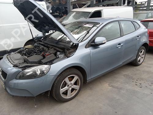 Brugte VOLVO V40 Hatchback (525)  D2  4936996