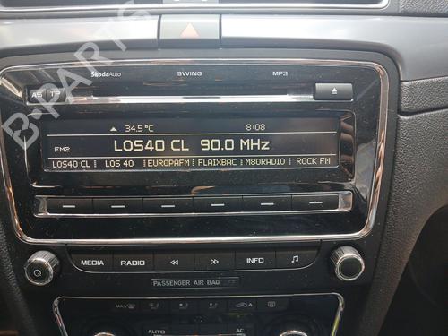 Used Radio SKODA SUPERB II (3T4) 2.0 TDI 16V (140 hp) 28516578