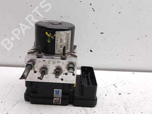 Used ABS pump ABS pump MERCEDES-BENZ C-CLASS (W204) C 250 CDI (204.003) (204 hp) 33980662 33980662