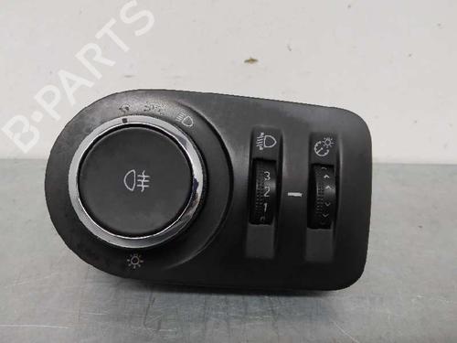 Used Headlight switch OPEL CORSA D (S07) 1.3 CDTI (L08, L68) (75 hp) 8637417