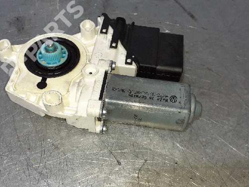 Used Right rear window motor VW GOLF V (1K1) [2003-2010]  7822855