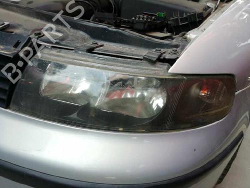 Left headlight SEAT TOLEDO II (1M2) 2.3 V5 1M1941001B | FALTA | TAPA | Y | SOPORTE | ROTO | RAYADO | , | PARA | PULIR