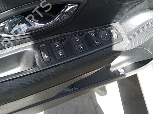 left-front-window-switch-renault-megane-iii-hatchback-bz01_-b3_-2008-38946838 main image