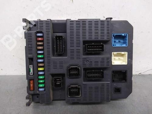 Used Fuse box PEUGEOT 308 I (4A_, 4C_) 1.6 HDi (109 hp) 10643374