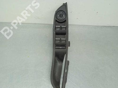 Used Left front window switch FORD FOCUS III [2010-2020]  8905682
