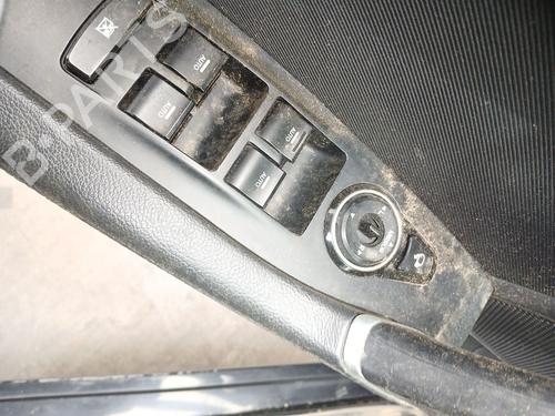 Used Left front window switch HYUNDAI i40 I (VF) 1.7 CRDI (141 hp) 23072682