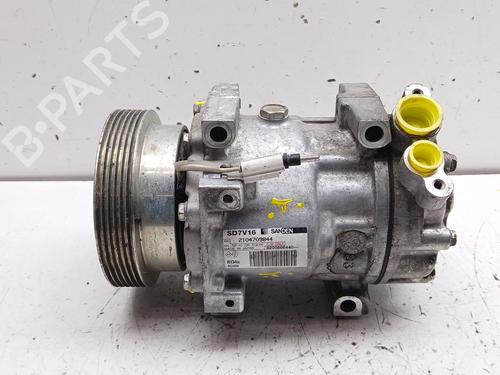 Used AC compressor AC compressor DACIA SANDERO 1.5 dCi (68 hp) 33426397 33426397