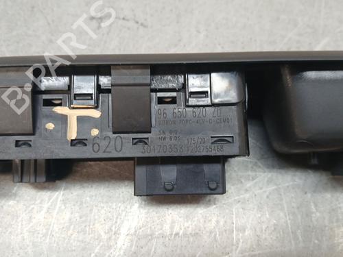 Left front window switch PEUGEOT 3008 I MPV (0U_) 1.6 HDi | BP39009647I27 - Image 6