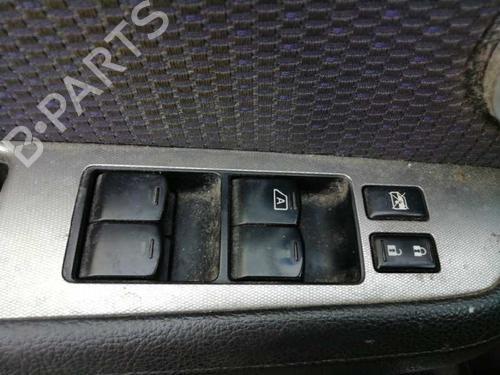 Used Left front window switch NISSAN TIIDA Hatchback (C11X) [2006-2011]  19247890
