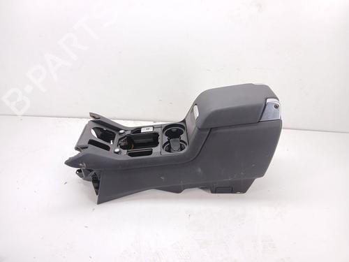 Used Armrest / Center console LAND ROVER DISCOVERY IV (L319) 3.0 TD 4x4 (245 hp) 32449608