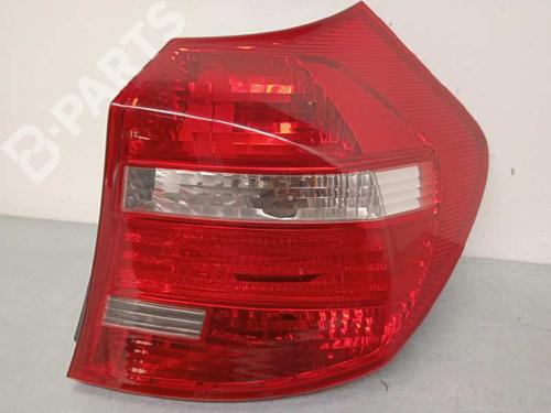 Højre baglygte BMW 1 (E81) 118 d (143 hp) 8343009