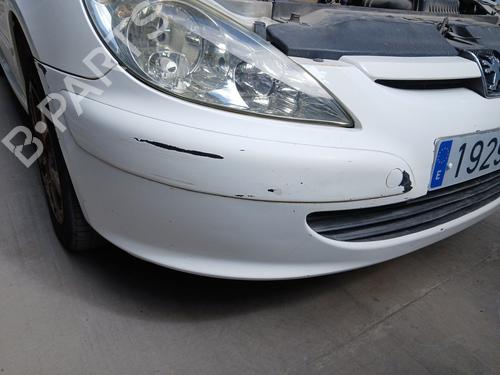 Used Front bumper PEUGEOT 307 SW (3H) 2.0 HDI 90 (90 hp) 19805222
