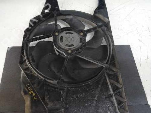 radiator-fan-renault-laguna-ii-bg01_-8200025635-2001-2002-2003-2004-2005-2006-2007-4084392 main image