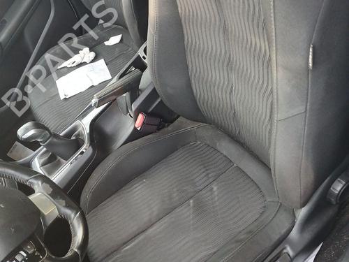Left front seat PEUGEOT 308 II (LB_, LP_, LW_, LH_, L3_) 1.6 HDi | BP31352688C15