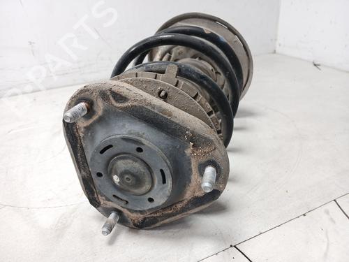 Used Right front shock absorber TOYOTA AURIS (_E18_) 1.8 Hybrid (ZWE186_, ZWE186R) (136 hp) 19878189