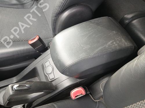 Used Armrest / Center console CHEVROLET CAPTIVA (C100, C140) 2.0 D (126 hp) 22959676