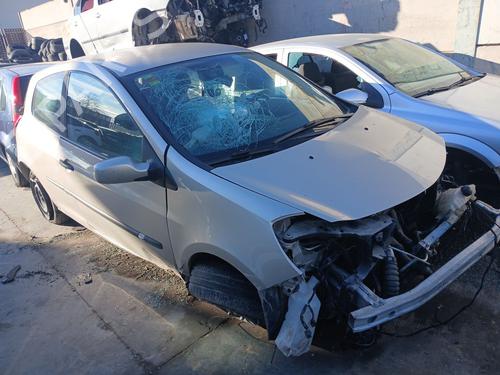 Brugte RENAULT CLIO III (BR0/1, CR0/1) 1.5 dCi (BR17, CR17) (86 hp) 4376272