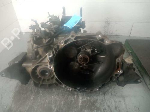 Used Gearbox HYUNDAI SONATA V (NF) 2.0 CRDi (140 hp) 19153624