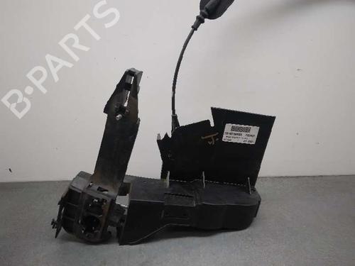 Used Front right lock FORD FIESTA V (JH_, JD_) [2001-2014]  17725594