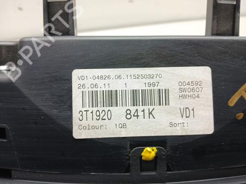 Instrument cluster SKODA SUPERB II (3T4) 2.0 TDI 16V | BP28516579C47 