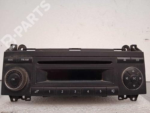 Used Radio MERCEDES-BENZ B-CLASS Sports Tourer (W245) B 180 CDI (245.207) (109 hp) 10087205