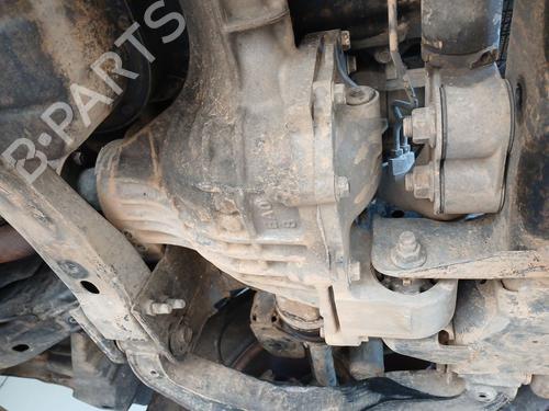 Pont avant NISSAN PATHFINDER III (R51) 2.5 dCi 4WD (174 hp) 24304482