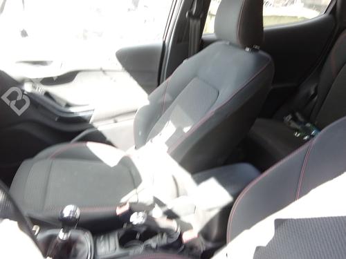 Used Right front seat Right front seat 39068129 39068129