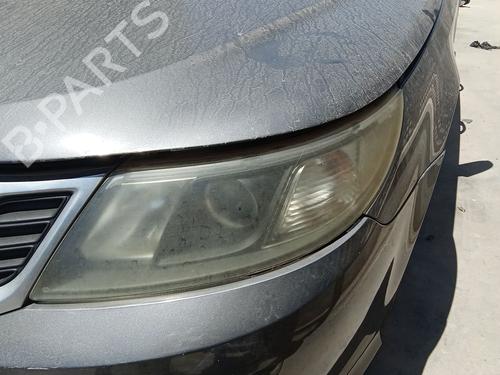 Left headlight SAAB 9-3 Estate (E50) 1.9 TTiD | BP37426785C28 - Image 2