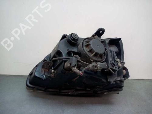 Right headlight KIA CARENS II MPV (FJ) 2.0 CRDi | BP19132739C29 