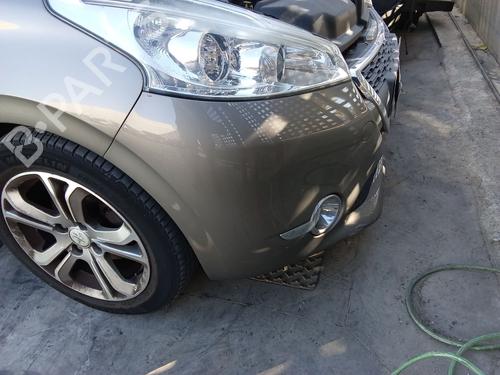 Used Front bumper Front bumper PEUGEOT 208 I (CA_, CC_) 1.4 VTi (95 hp) 40498006 40498006