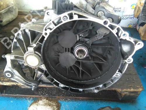 Used Gearbox VOLVO S40 II (544) 2.0 D (136 hp) 2384212