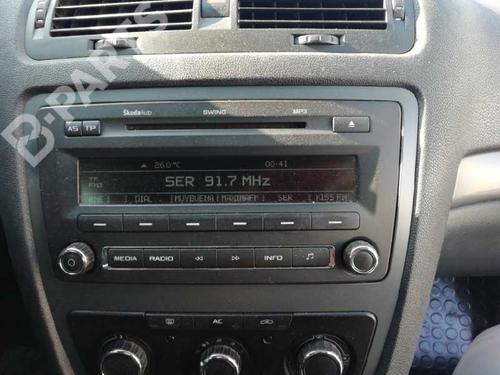 Used Radio SKODA OCTAVIA II (1Z3) [2004-2013]  10340445