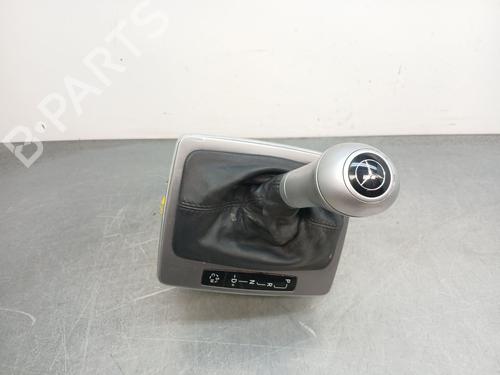 Used Gear lever Gear lever MERCEDES-BENZ C-CLASS (W204) C 250 CDI (204.003) (204 hp) 33984082 33984082